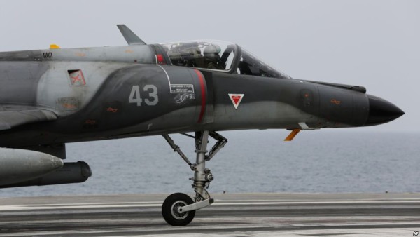 A French warplane