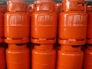 file: gas cylinders