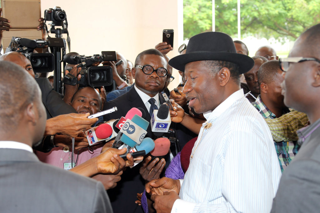 PRESIDENT BUHARI RECEIVES FMR PRESIDENT JONATHAN