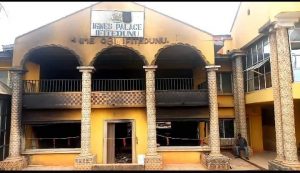 The burnt palace of Igwe Emeka Ilouno, the traditional ruler of Ifitedunu in Dunukofia Local Government Area of the state.