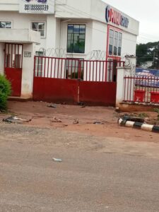 Close to empty Onitsha-Enugu road by Regina Junction