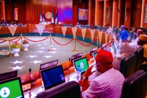 Buhari meets with National Assembly members ahead of APC National Convention