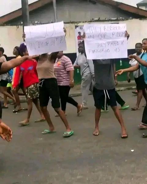 Female  students of Rivers University protest over robbery attack in hostels - - Vimarsana News