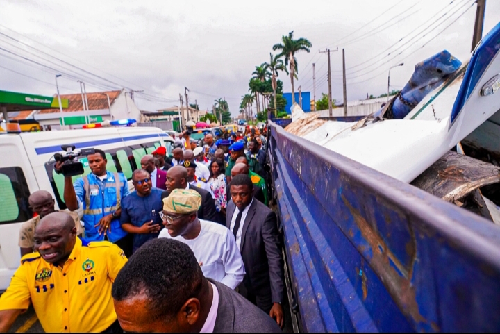 Sanwo-Olu visits helicopter crash site, commends LASEMA, first responders - - Vimarsana News