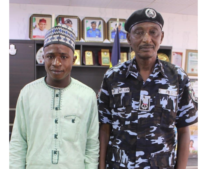Wanted criminal surrenders self to Kano Commissioner of Police - - Vimarsana News