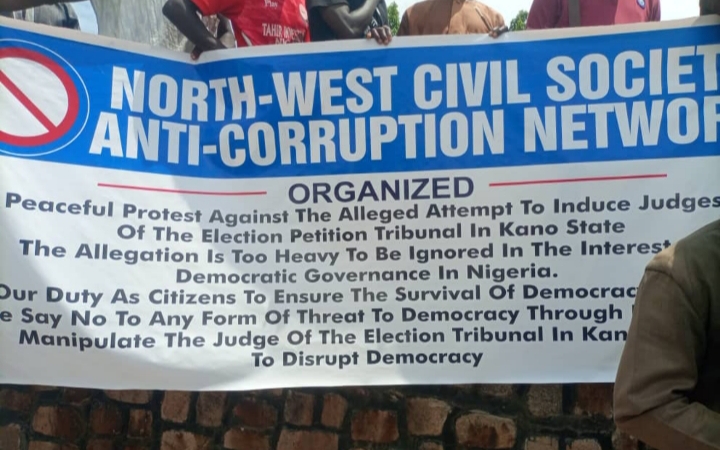 Protest Rocks Kano Over Alleged Bribery Of Kano Tribunal Judges - - Vimarsana News