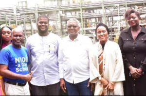 Chairman Aliko Dangote Foundation and Other Directors in the Group Photography with the Visiting Members of Young Global Leaders, Infront of the Oil Petroleum Refinery Plant, During the Forum of Young Global Leaders, Aliko Dangote Fellowship Convening 2023 in Lagos, Visit Dangote Oil Petroleum and Fertilizer plant Lekki Lagos on Friday on 8th September 2023