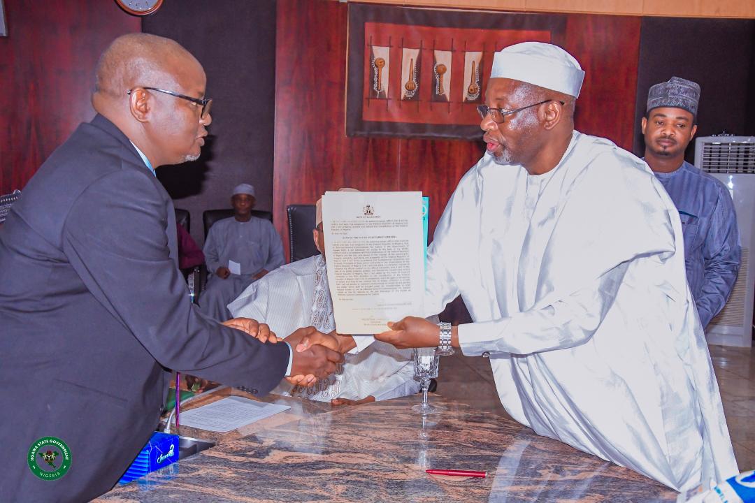 Jigawa: Governor Namadi swears-in new Commissioner of Justice - - Vimarsana News