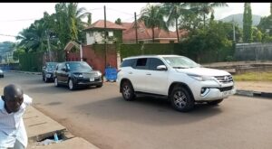 Convoy of vehicles of former President Koroma on the way to his Goderich house yesterday