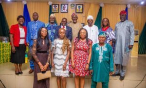 A group portrait of the children of Dr Segun Osoba, principal officers of Tai Solarin University of Education and the organising commitee of the lecture in honour of Dr Segun Osoba.jpg