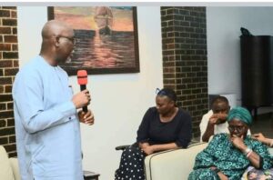 Gov Aiyedatiwa visits Akeredolu's family
