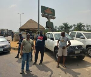 CP Tunji Rilwan Disu, Commissioner of Police wearing dark goggles and brown T-shirt leads some top officers of the Command on surprise visits to checkpoints cautioning Policemen against extortion