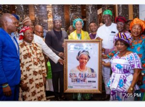 A portrait for the First Lady from NIDO, SL