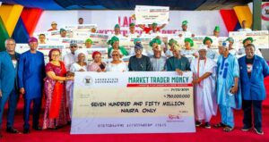 Special Adviser to the Governor on Agriculture, Dr. Rotimi Fashola; Governance Advisory Council (GAC) Leader, Alhaji Tajudeen Olusi; Opeluwa of Lagos, High Chief Lateef Ajose; Deputy Governor of Lagos State, Dr. Obafemi Hamzat; Speaker of the State House of Assembly, Rt. Hon. Mudashiru Obasa; Governor Babajide Sanwo-Olu; the Iyaloja General, Chief (Mrs) Folashade Tinubu-Ojo; Commissioner of Agriculture, Ms. Abisola Olusanya, during launch of the Lagos Market Trader Money Initiative, at De Blue roof, Agidingbi, Ikeja, on Wednesday, 14 February 2024.