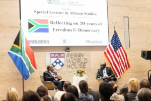 President Motlanthe answering a question as Adebanwi looks on, photo by Eddy Marenco.j.jpg