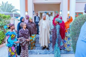 VP Shettima with the medical doctors