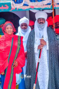 Kano POWA chairperson, Hajiya Aishatu Mohammed Gumel and Emir of Kano, His Highness, Alhaji Aminu Ado Bayero during Kano POWA's courtesy call to the Emir's Palace