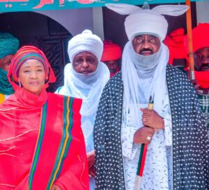 Kano POWA chairperson, Hajiya Aishatu Mohammed Gumel and Emir of Kano, His Highness, Alhaji Aminu Ado Bayero during Kano POWA's courtesy call to the Emir's Palace