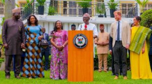 l-r: Nigeria’s Chief of Defence Staff, General Christopher Gwabin Musa; his wife, Mrs. Lilian Musa; First Lady of Lagos State, Dr. Ibijoke Sanwo-Olu; Governor Babajide Sanwo-Olu; the Duke and Duchess of Sussex, Prince Harry and Meghan Markle during a courtesy visit at the Lagos House, Marina, on Sunday, 12 May, 2024.