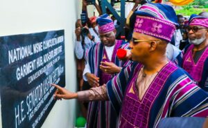 From left, Governor Oyebanji, VP Shettima and Dele Alake during the commissioning of the MSMEs Clinic in Ado Ekiti, built by the Federal Government in partnership Ekiti State Government