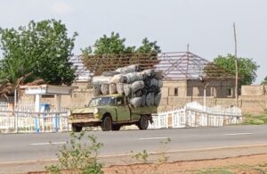 Another vehicle conveying charcoal out of Nasarawa State at different parts of the town.jpg