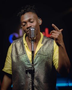 Ayola.jpg