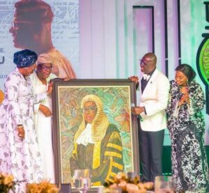Chief Justice of Nigeria (CJN), Chief Justice Kudirat Kekere-Ekun and her husband, Mr. Akin Kekere-Ekun receiving a portraiture of the CJN from Governor of Lagos State, Mr. Babajide Sanwo-Olu and the First Lady, Dr. (Mrs) Ibijoke Sanwo-Olu during a dinner in honour of the CJN at the Lagos House, Marina, on Saturday day, 9 November 2024