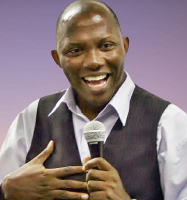 Pastor Solomon Abumere Folorunsho.jpg