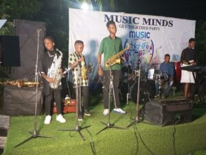 The contestants performing.jpg