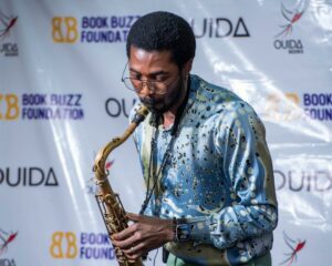 Made Kuti performing