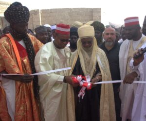 District Head of Nassarawa, Alhaji Kabir Tijjani Hashim, (Turakin Kano) commissioning the solar-powered borehole