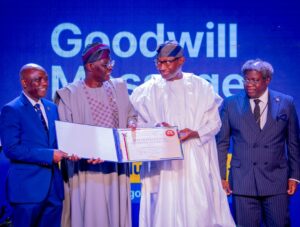Governor of Lagos State, Mr. Babajide Sanwo-Olu (second left) presenting certificate of authorisation to Board Chairman of First Bank Holdings, Mr. Femi Otedola (second right) and Managing Director/CEO, First Bank Group, Mr. Olusegun Alebiosu (left) during the groundbreaking of the bank’s headquarter tower at the Eko Atlantic City, Victoria Island, on Wednesday, 05 March, 2025. With them is the Special Adviser to the Governor on e-GIS & Urban Development, Dr. Olajide Babatunde.