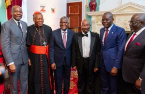 L-R: Chairman, Access Holdings Plc, Aigboje Aig-Imoukhuede, CFR; His Eminence John Cardinal Onaiyekan; President of Dangote Group, Alhaji Aliko Dangote, GCON; Founder and Chairman of Zenith Bank Plc, Jim Ovia, CFR; Governor of Lagos State, Mr. Babajide Sanwo-Olu; and Governor of Delta State, Rt.Hon. (Elder) Sherrif Oborevwori, during the admission of Jim Ovia to the Freedom of the City of London in the United Kingdom, on Monday