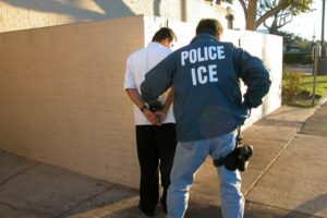 Police ICE arresting people in the US3