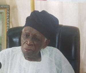 Omololu Olunloyo