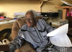 Dr. Omololu Olunloyo