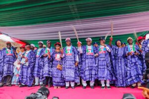 Governor Oyebanji, fourth right, and other APC leaders