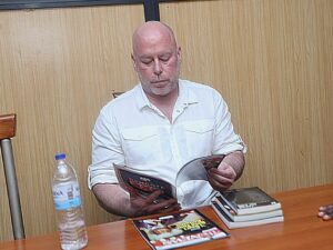 Michael Archer