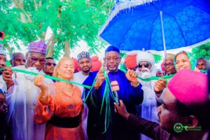 Governor Namadi flanked by officials of UNICEF and FCDO