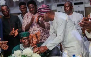 Governor of Lagos State, Babajide Sanwo-Olu, presenting the Àríyá Èkó Timeless Contributions Award to Evang. (Prof) Ebenezer Obey, during Àríyá Èkó Independence Music Festival, held on Sunday, October 5th, 2025 in Lagos.