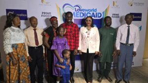 The Assistant Director Loveworld Medicaid, Dr Jumoke Ola-Akisanya with the beneficiaries of the V.I.S.I.O.N.10,000 FREE EYE SURGERIES