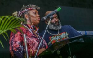 Yeni Kuti and Segun Bucknor