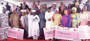 Lagos State Deputy Governor, Dr. Obafemi Hamzat, flanked by Lagos State Executive Council members, Officials and beneficiaries during the official presentation of Cheques to beneficiaries of the Financial Assistance Programme (EKO CARES), organized by OPL&CE, at the Blue Roof, LTV, Agidingbi, Ikeja, on Wednesday, October 29, 2025