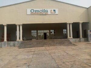 Buruji Kashamu Omo Ilu Hall, Ijebu Igbo