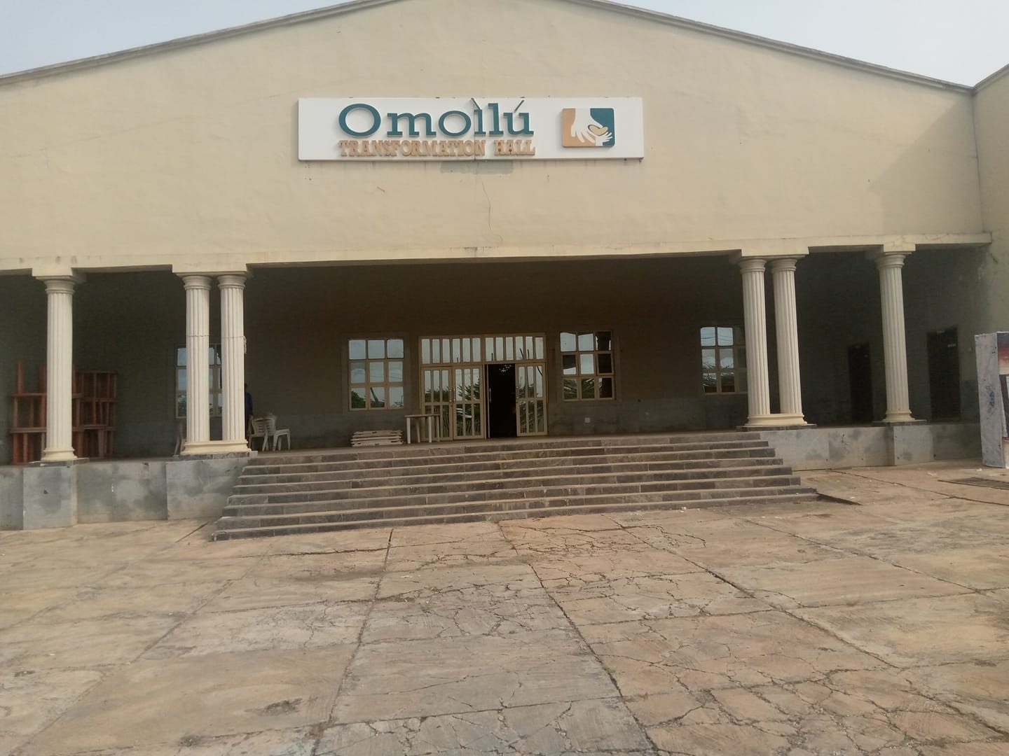Buruji Kashamu Omo Ilu Hall, Ijebu Igbo