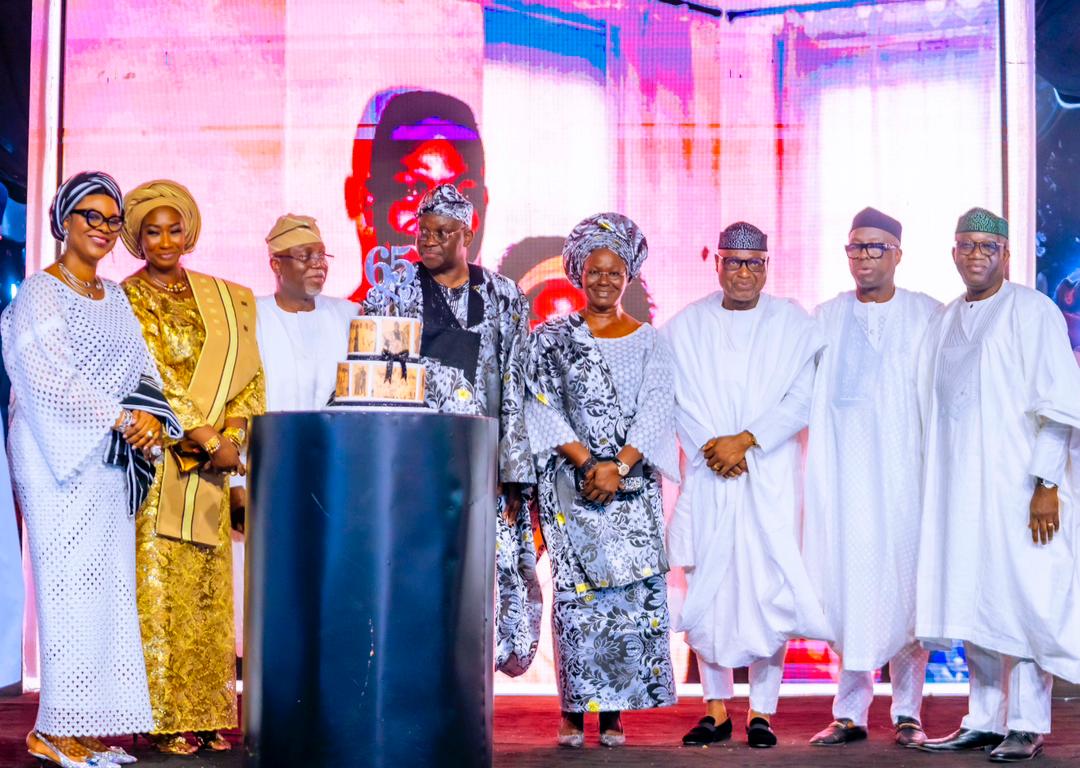Former Governor Fayose and wife, with Governors Aiyedatiwa, Oyebanji, former Govenors Adebayo and Fayemi