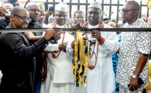 L-R: Chukwuemeka Agada, Regional Sales Manager, The Alternative Bank; Akanni Owolabi, Regional Head, Edo/Delta, The Alternative Bank; Chief (Dr.) Samuel Eshenake, Secretary, Uvwie Local Government Council; High Chief Hope Akasa (JP), Unuevworo of Uvwie Kingdom, and Hon. Andrew Agagbo, Vice-Chairman, Uvwie Local Government Council, at the launch of The Alternative Bank's branch in Effurun, Delta State on Tuesday.