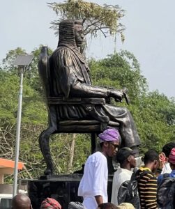 Side view of the bronze statue