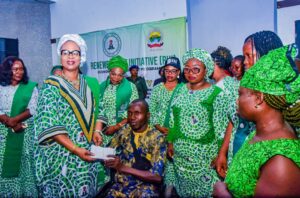 Senator Oluremi Tinubu, epresented by the Wife of Ekiti State Governor and RHI State Coordinator, Dr Olayemi Oyebanji, at the event