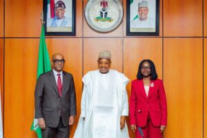 L-R: World Bank Country Director for Nigeria, Mr Mathew Verghis; Minister of Budget and Economic Planning, Senator Abubakar Bagudu; and the ministry’s Permanent Secretary, Dr Deborah Odoh, at the consultative meeting on the new Country Partnership Framework in Abuja on Monday, 08/12/25. PHOTO: FMBEP